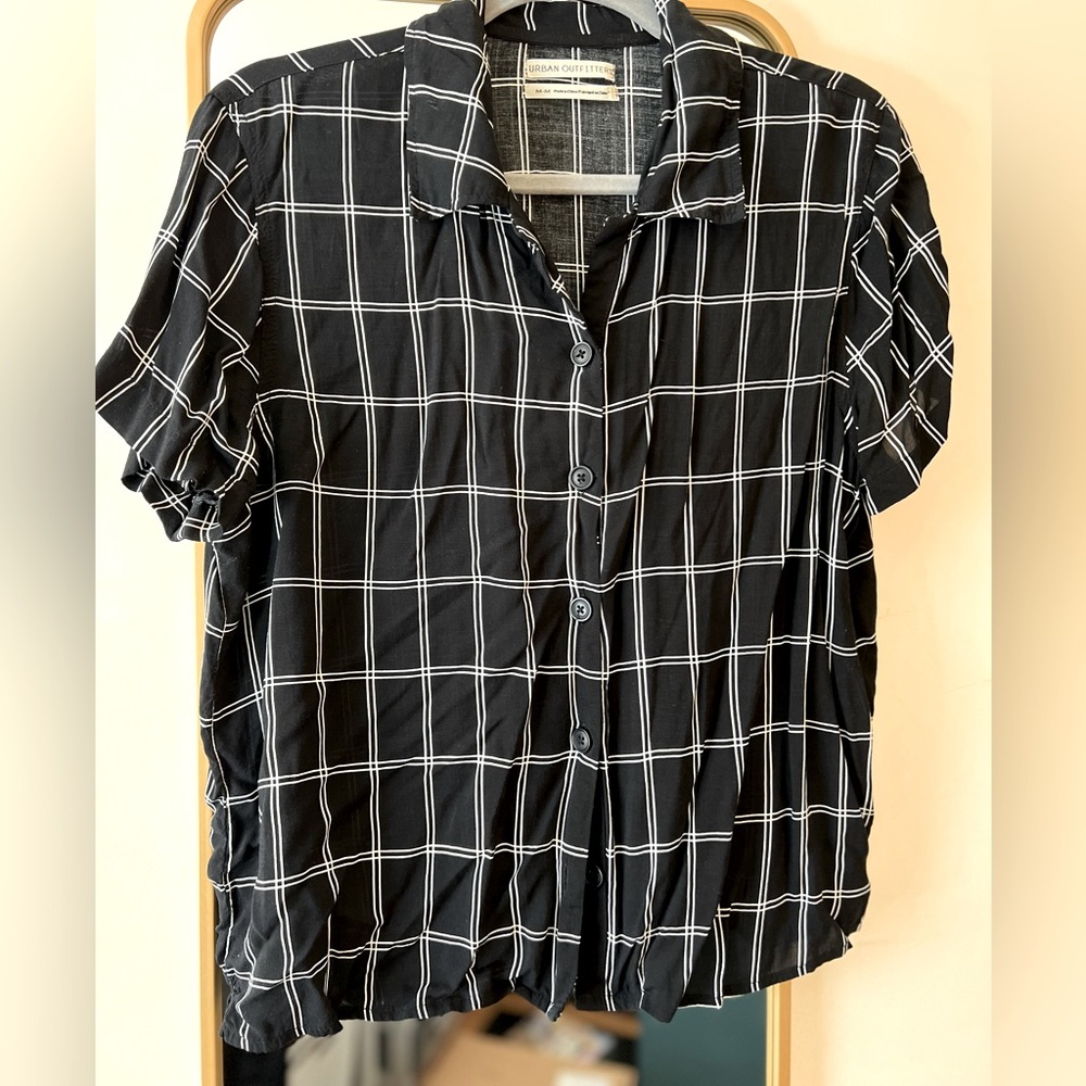 LAST CALL!!! Urban Outfitters Black & White Grid Top Size M